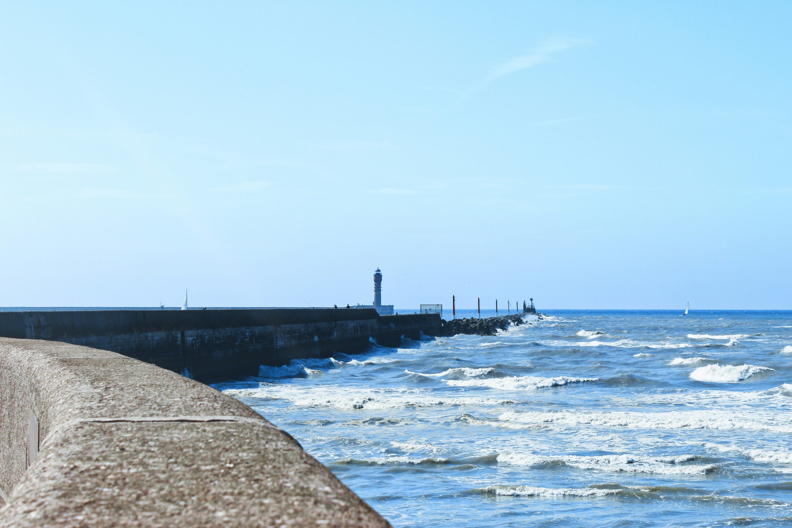 The Sea Between Dunkerque and Calais: A Coastline of History and Beauty
